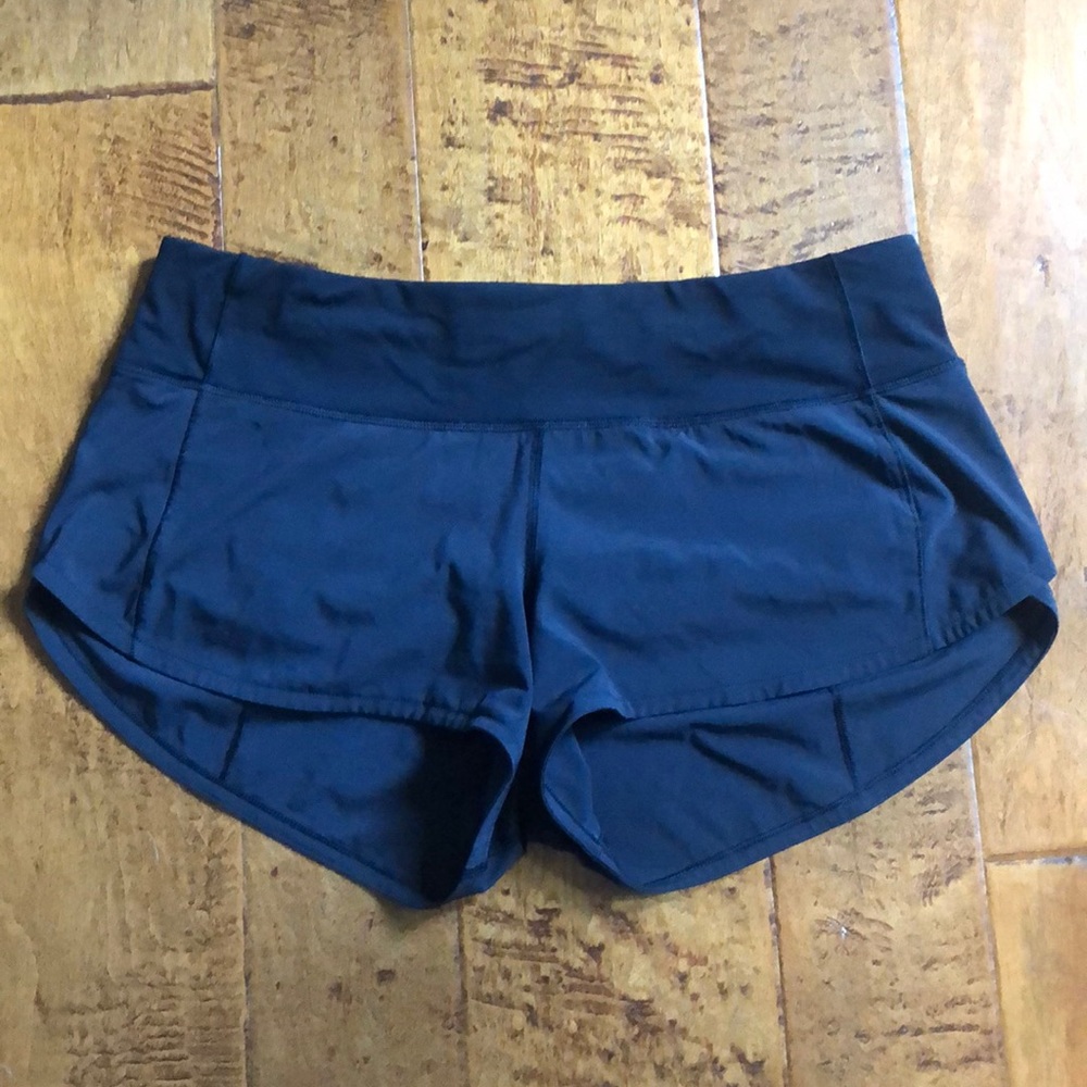 Black Lululemon Speed Up 2.5” Shorts Size 6